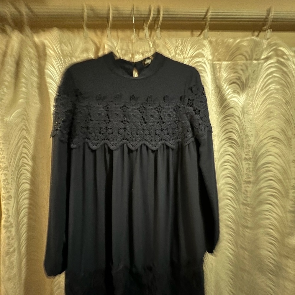 Fashion Union Blue Lace Dress Women’s Sz 6 Long Sleeved Navy Lined Dress - Picture 10 of 14